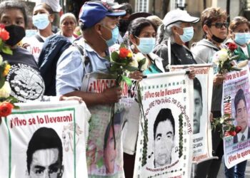 Caso Ayotzinapa: Juez libera a general acusado de crimen organizado en la desaparición de los 43 normalistas