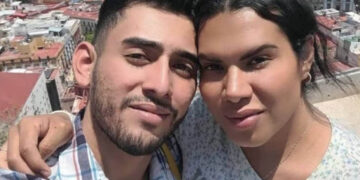 Kimberly “La Más Preciosa” y su esposo presumen el cocodrilo que tienen como mascota y los tunden en redes sociales