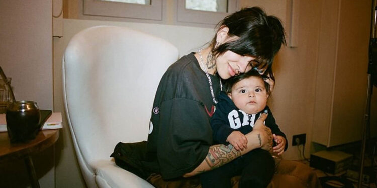 Aseguran que Cazzu no quiere que Inti, su hija con Nodal, sea mexicana, ¿por su noviazgo con Ángela Aguilar?