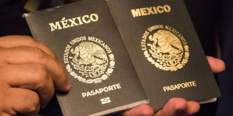 Alertan fraude mediante páginas falsas para tramitar actas de nacimiento y pasaportes