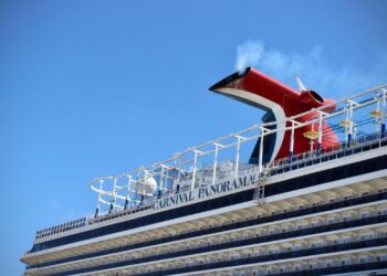 Carnival Panorama arriba a Mazatlán con más de 4 mil personas a bordo