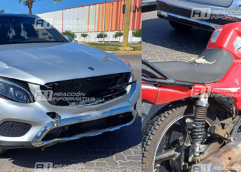 Motociclistas son derribados en glorieta de Galerías