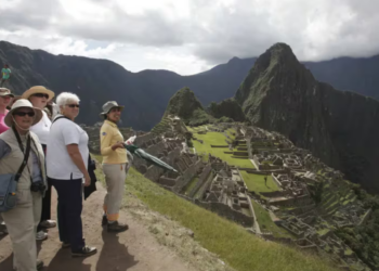 Muere un turista mexicano tras intentar tomarse una selfie en Machu Picchu