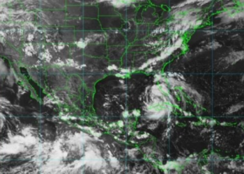 Meteorólogos pronostican que depresión en el Golfo de México se convertiría en tormenta tropical