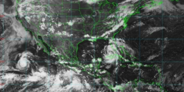 Meteorólogos pronostican que depresión en el Golfo de México se convertiría en tormenta tropical