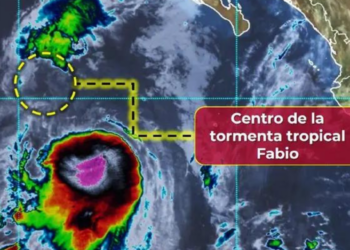 Tormenta ‘Fabio’ avanza sobre el Pacífico y se aleja de BCS