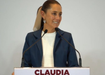 Claudia Sheinbaum plantea escribir un libro sobre la transición de gobierno con AMLO