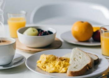 Este es el alimento que debes evitar en el desayuno porque te hace engordar