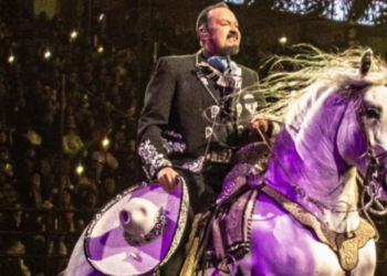 Pepe Aguilar nuevamente causa polémica, ahora lo acusan de maltrato animal tras lujoso festejo de cumpleaños
