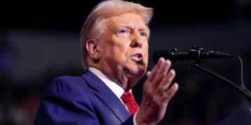 México se está aprovechando de nuestro país, acusa Trump; amaga imponer aranceles de 100 a 200%