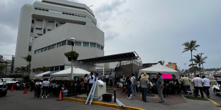 Trabajadores del poder Judicial en Mazatlán se declaran en paro indefinido
