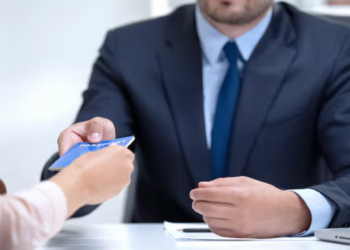 ¿Pausa en relación con embajador de EU afectará si quiero sacar mi visa?