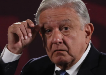 Relación con Gobiernos de EE.UU. y Canadá continúa, pausa es con embajadas: AMLO