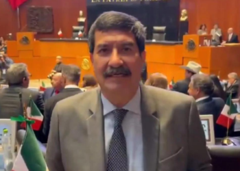 Notifican al Senado orden de aprehensión contra Javier Corral