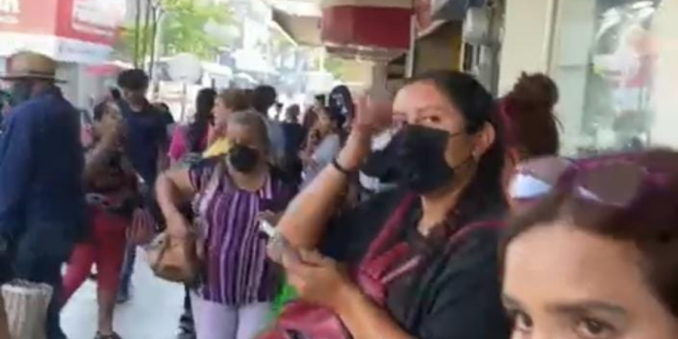 Comerciantes se ven obligados a cerrar sus negocios ante los enfrentamientos en Culiacán