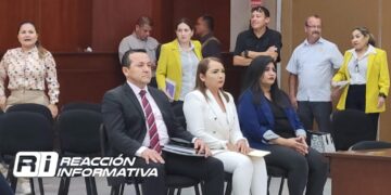 Aspirantes a Fiscal del Estado comparecen ante diputados en el Congreso