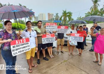 Vecinos de Sábalo Country en Mazatlán protestan contra cambio de uso de suelo y construcción de edificios