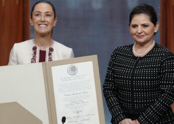 Claudia Sheinbaum recibe constancia de mayoría relativa como Presidenta de México