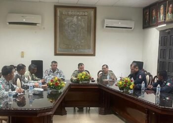 Se reúnen en El Rosario autoridades de los tres órdenes de gobierno para reforzar las acciones preventivas en la zona