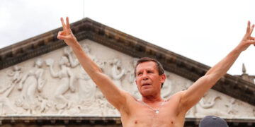 Julio César Chávez dice que a Mayweather le hubiera propinado una paliza