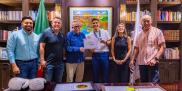 Rocha recibe al medallista olímpico Marco Verde y a su entrenador