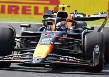 Hamilton lidera los libres del GP de Italia; ‘Checo’ Pérez fue 15