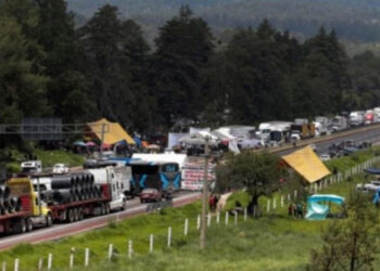 Investigarán quien “está detrás” del bloqueo en autopista México-Puebla, asegura AMLO