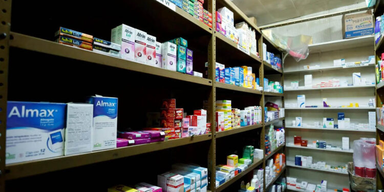 Experta advierte de riesgos de automedicación irresponsable en 80 % de los mexicanos
