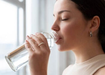 La importancia de la hidratación: 5 beneficios que trae a tu cuerpo dejar de tomar refresco y café