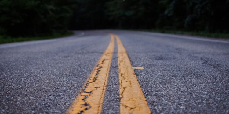 Accidente de tráiler con gasolina provoca cierre temporal de maxipista Culiacán- Mazatlán
