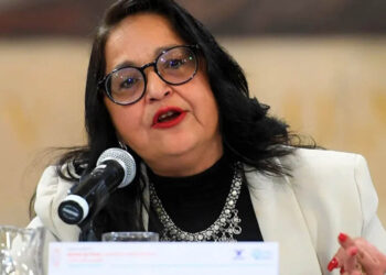 “Si ella no está en huelga, puede resolver”: AMLO le exige a ministra Norma Piña solucionar un asunto de pago de impuestos