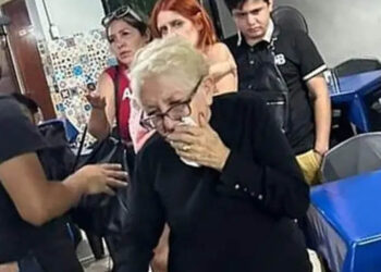 Familia de Lady Cucaracha ‘traga sin pagar’; también atacaron taquería