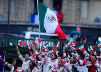 “Venimos de un periodo decadente de 36 años”: AMLO sobre actuación de México en París 2024