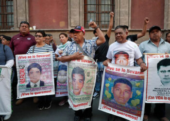 AMLO pide que expresidente Peña Nieto declare sobre Caso Ayotzinapa “si hay elementos”