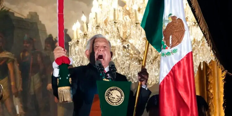 ‘Viva la Cuarta Transformación’: López Obrador da su último Grito de Independencia