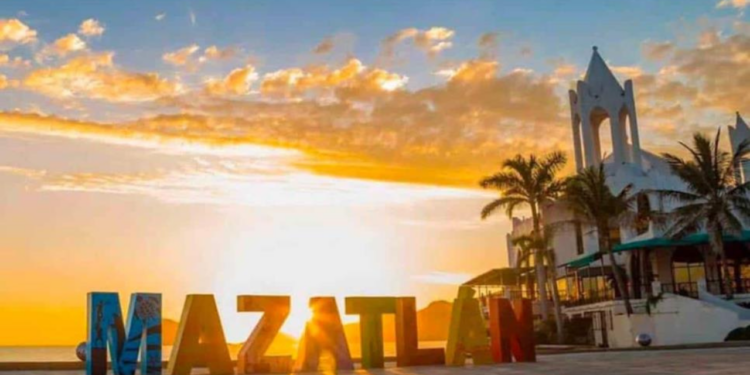Jueves mayormente soleado con intenso calor se pronostica en Mazatlán