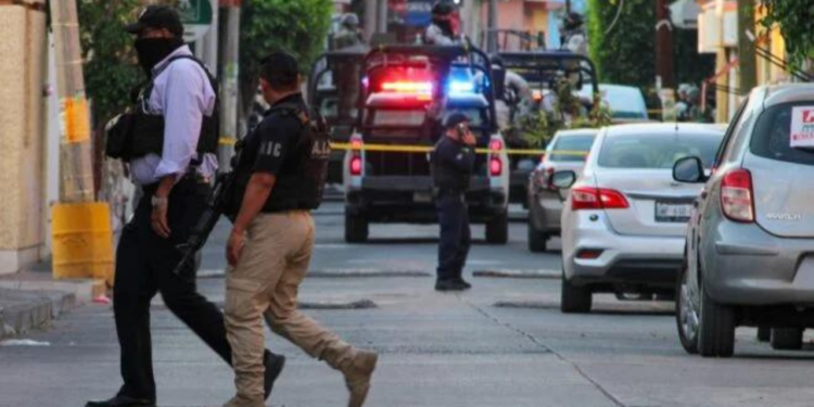 Niño de 13 años es asesinado a golpes por sus compañeros de secundaria en Puebla