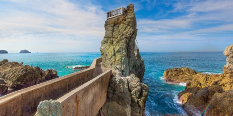 Se pronostica cielo parcialmente nuboso y lluvia débil durante la mañana de este martes en Mazatlán