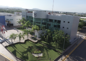 La UAS valorará la posibilidad de que las clases en modalidad virtual continúen y se extiendan en todos los planteles del estado