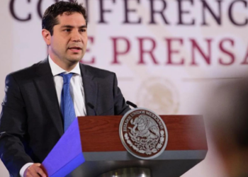Sheinbaum anuncia que Antonio Martínez seguirá al frente del SAT