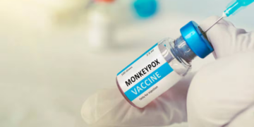 OMS autoriza primera vacuna contra viruela del mono para reforzar la respuesta a la enfermedad en África