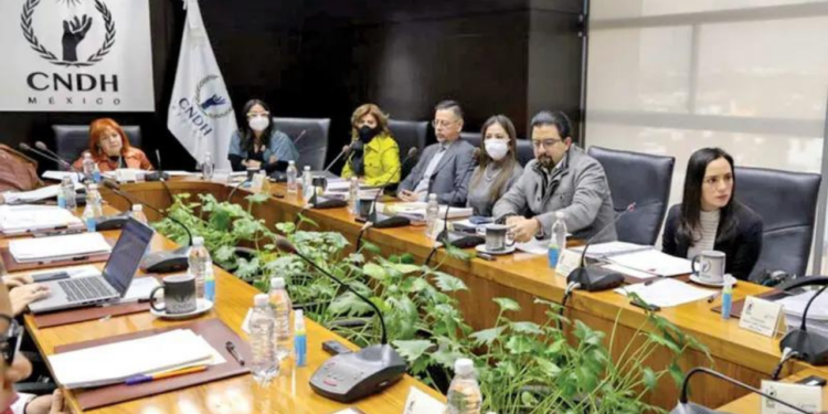 Despilfarra CNDH mil 798 mdp en salarios; recurren a Sheinbaum y al Senado