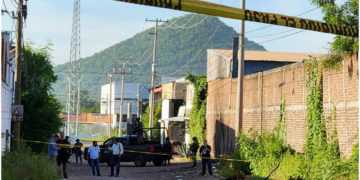 Detienen a 40 civiles y aseguran 120 armas y 75 vehículos en 12 días de enfrentamientos en Sinaloa