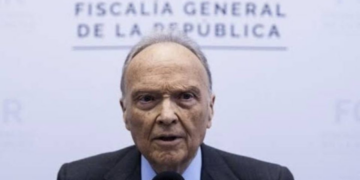 Alejandro Gertz Manero se mantiene como titular de la FGR, confirma Sheinbaum