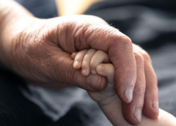 Abuelo abusa de su nieta de 7 años y es descubierto; ya había estado preso dos veces por el mismo delito