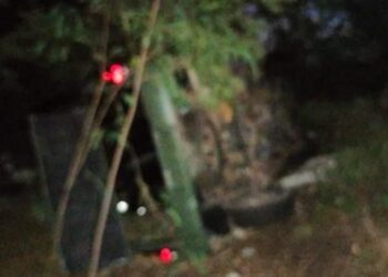 Les tiran ponchallantas, se vuelcan militares en Costa Rica