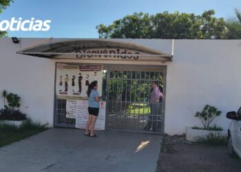 ¡Se revelan! Padres de familia exigen clases virtuales ante hechos violentos