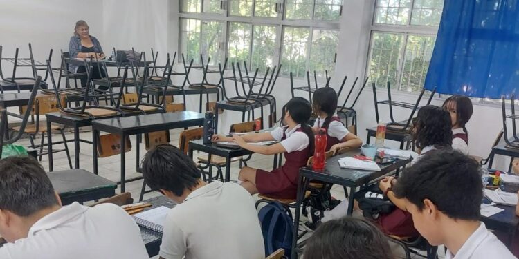 Aún y con el operativo de proximidad a escuelas los padres deciden si mandan o no a sus hijos: Gobernador