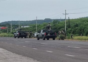 11 personas detenidas por Sedena tras enfrentamiento en el sur de Culiacán
