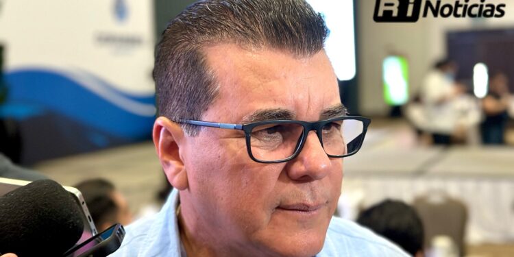 Tras incremento de dengue en Mazatlán, Gobierno llama a ciudadanos mantener patios y techos limpios